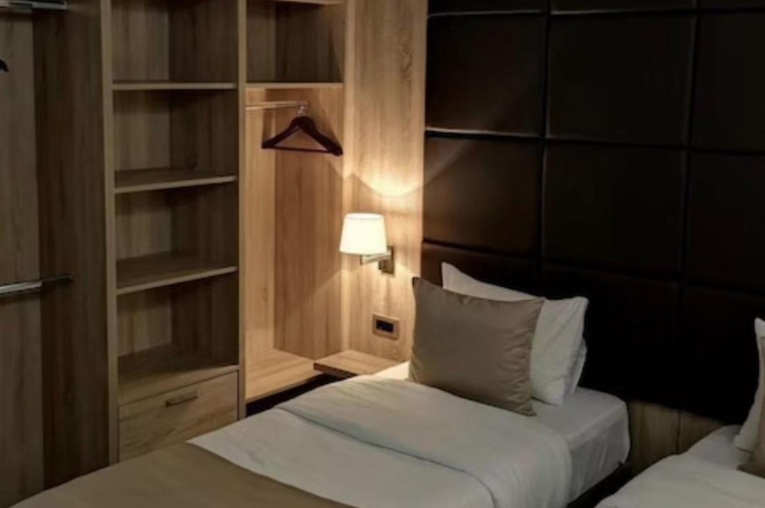פודגוריצה Hotel Garni Ideal מראה חיצוני תמונה