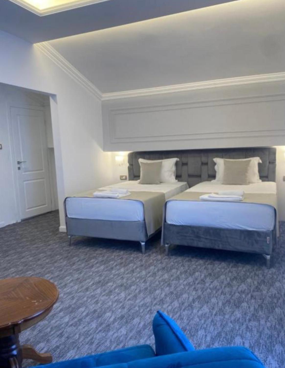 פודגוריצה Hotel Garni Ideal מראה חיצוני תמונה