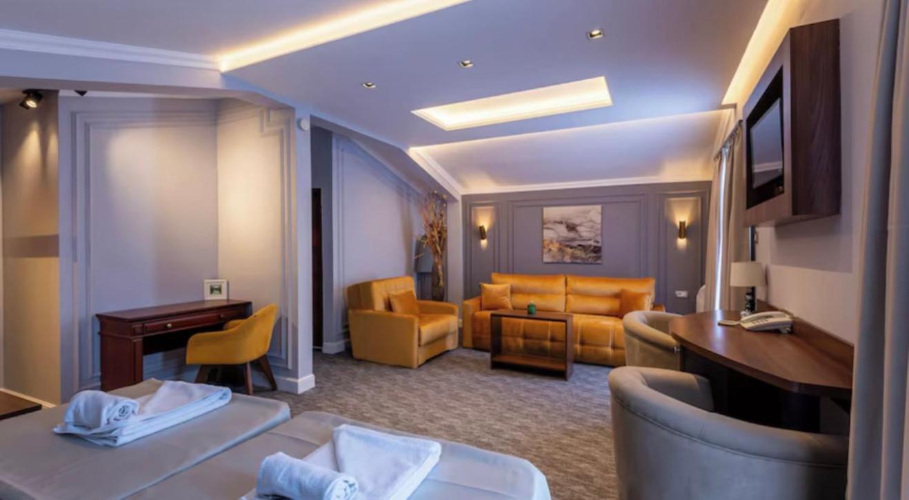 פודגוריצה Hotel Garni Ideal מראה חיצוני תמונה